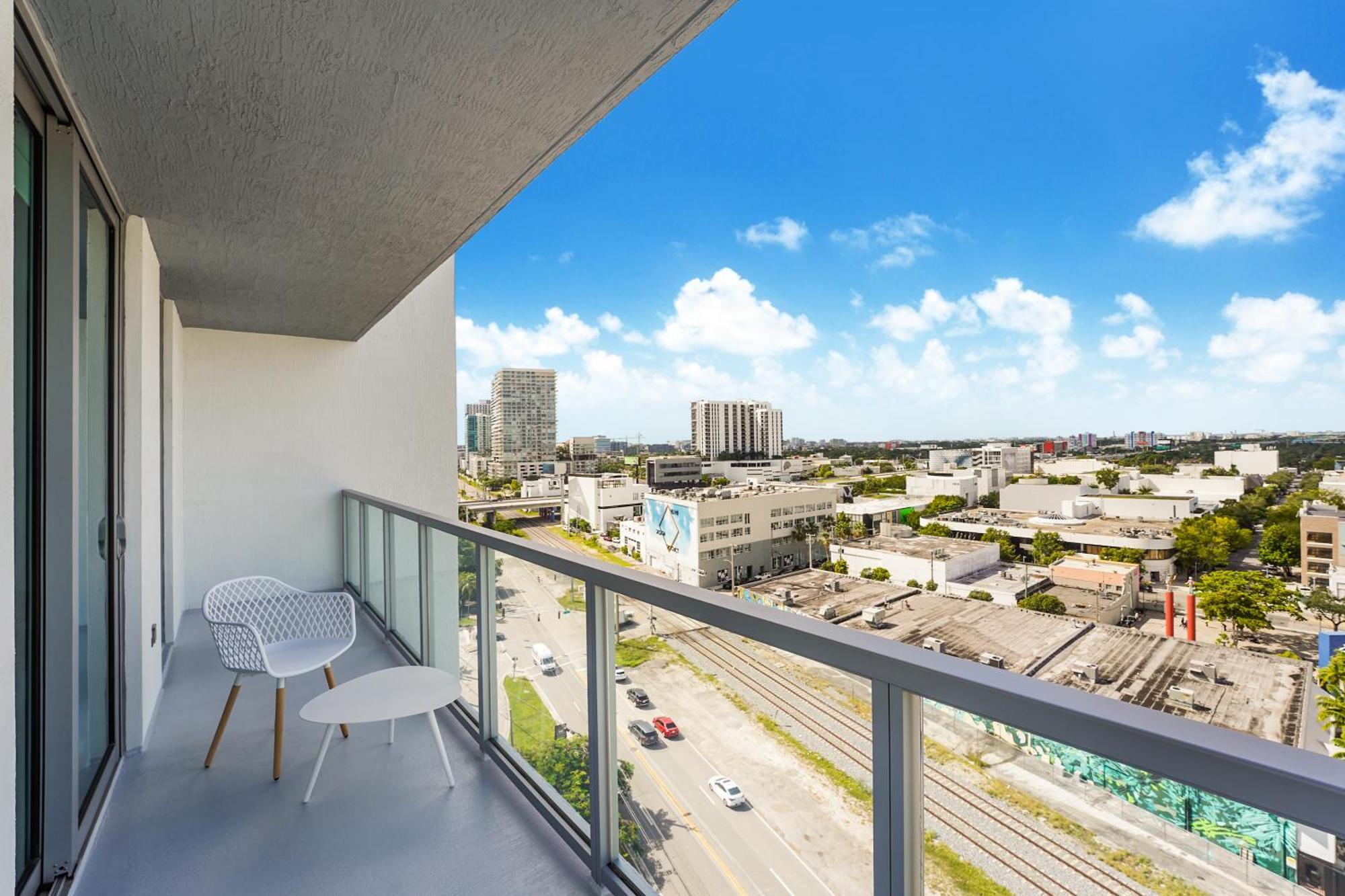 Quadro Residences By Ionica Miami Exterior photo