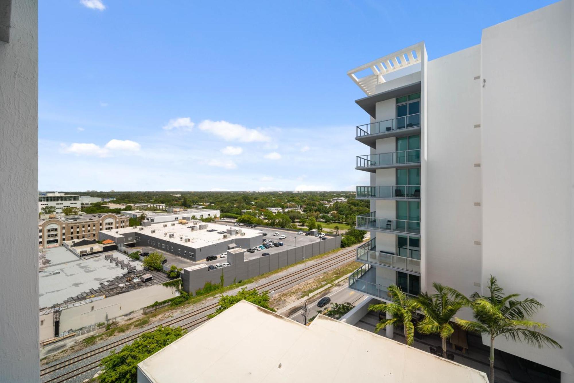 Quadro Residences By Ionica Miami Exterior photo
